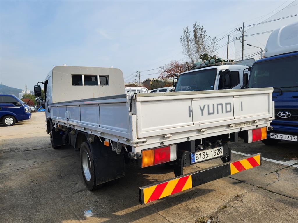 현대 올뉴마이티 2.5톤 카고 슈퍼캡 3