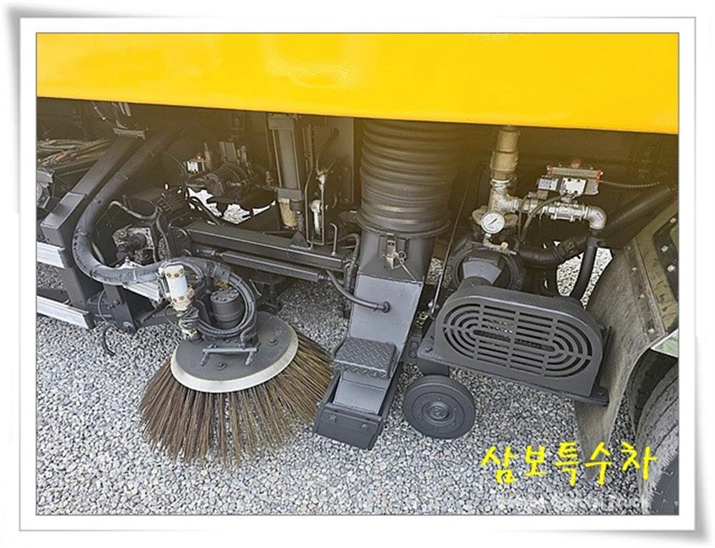 타타대우 노부스 16톤 노면청소차 10