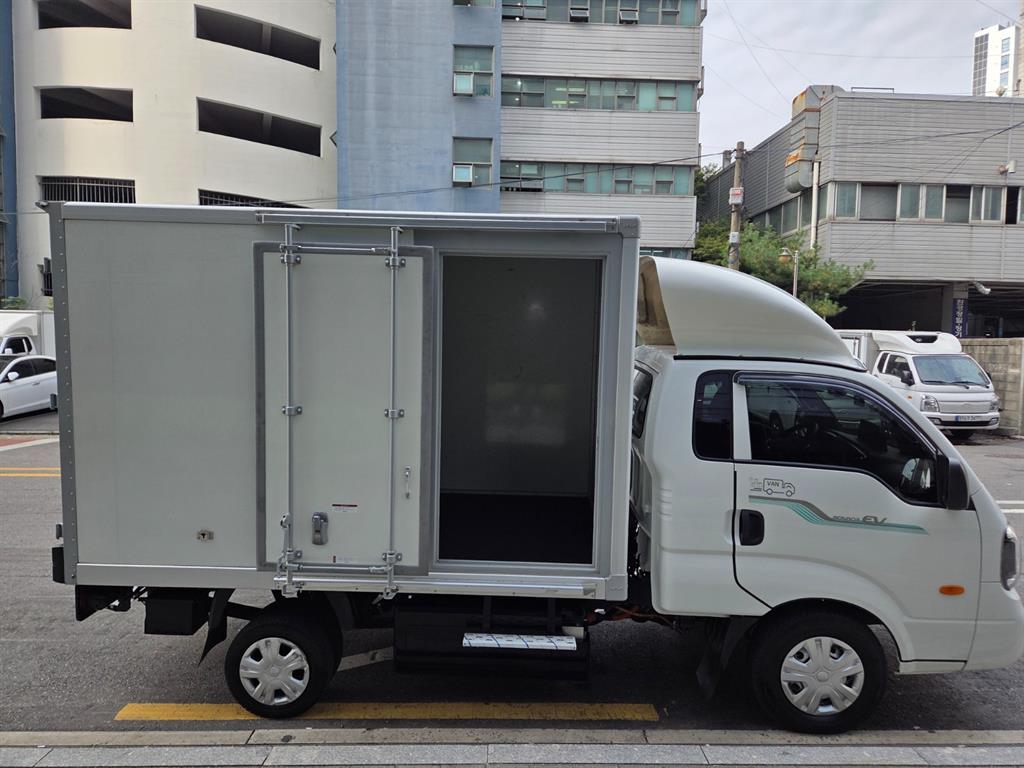 기아 봉고3 1톤 표준탑 전기 5