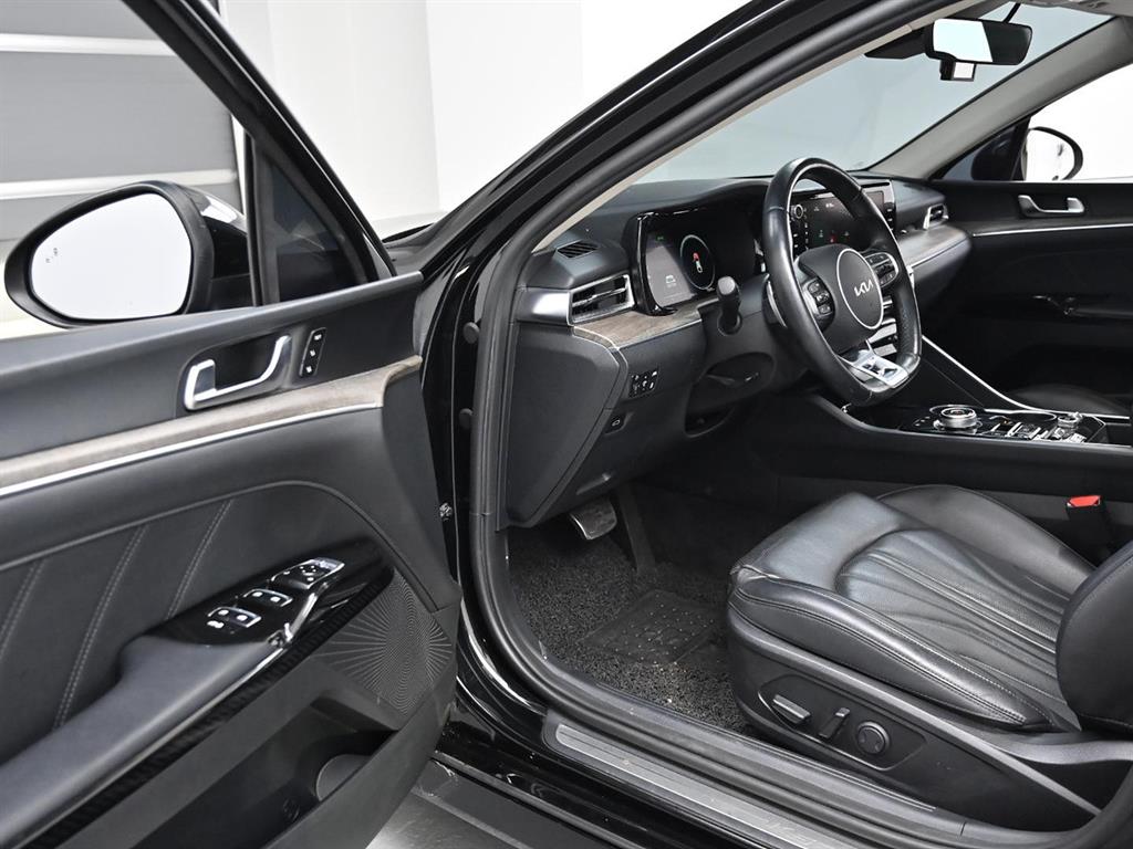 Kia K5 1.6 Turbo Signature 10