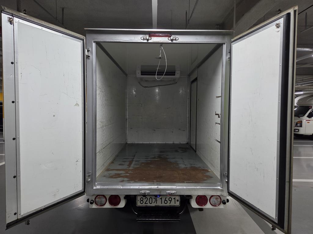 기아 봉고3 1톤 냉동탑 8