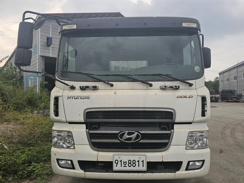 현대 메가트럭 와이드캡 카고 5톤 수동