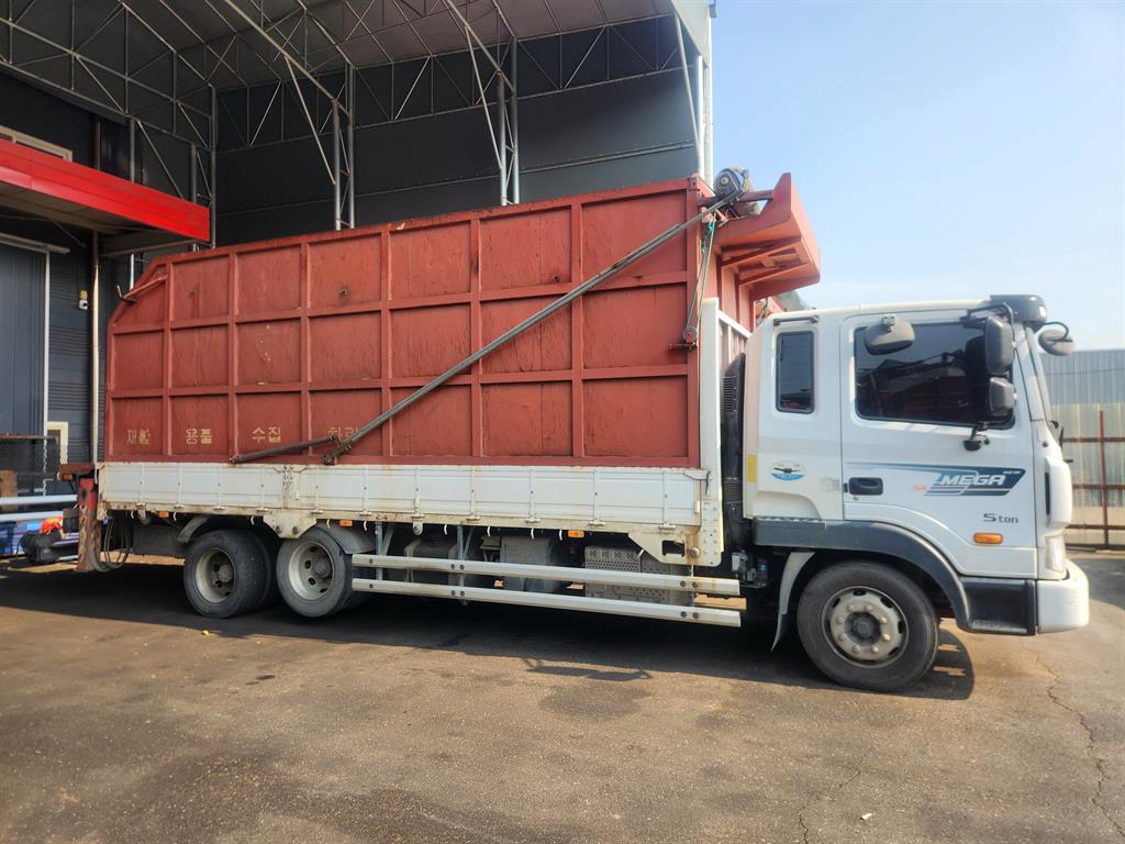 현대 메가트럭 집게차 5톤 수동 함코 1