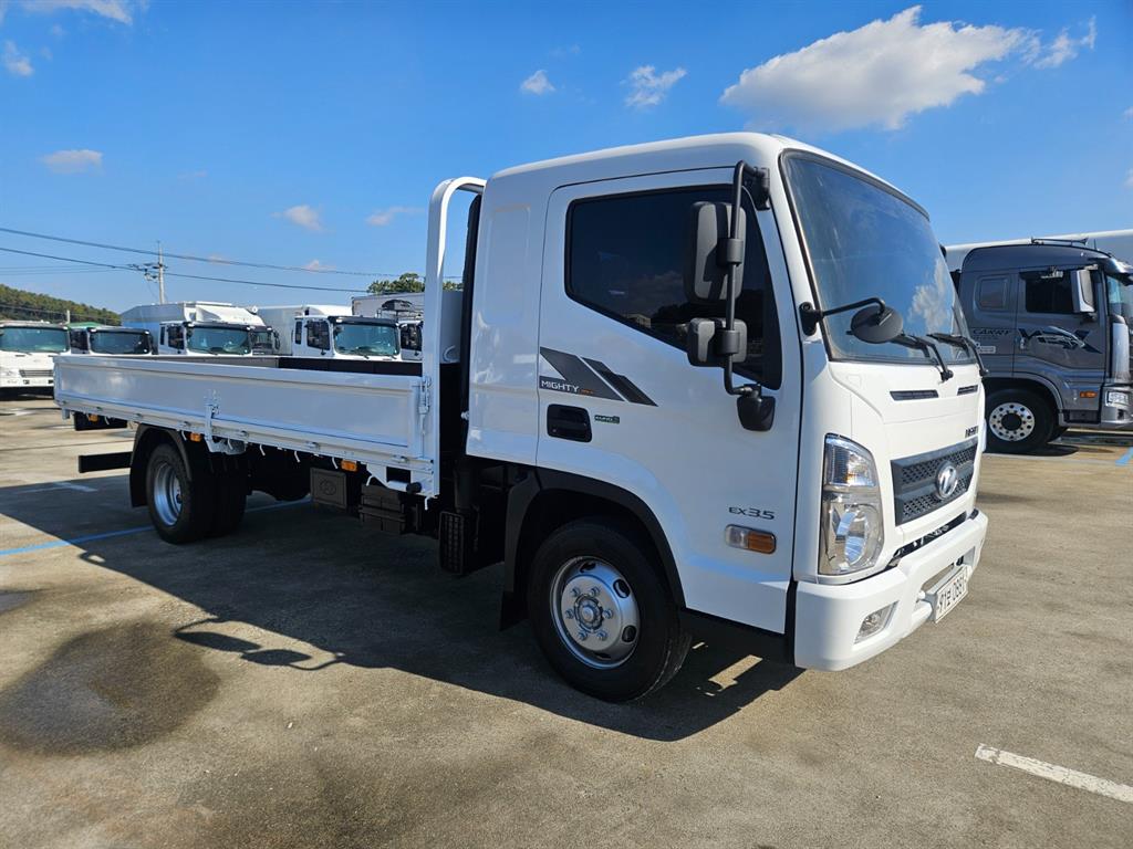 현대 올뉴마이티 3.5톤 카고 슈퍼캡 1