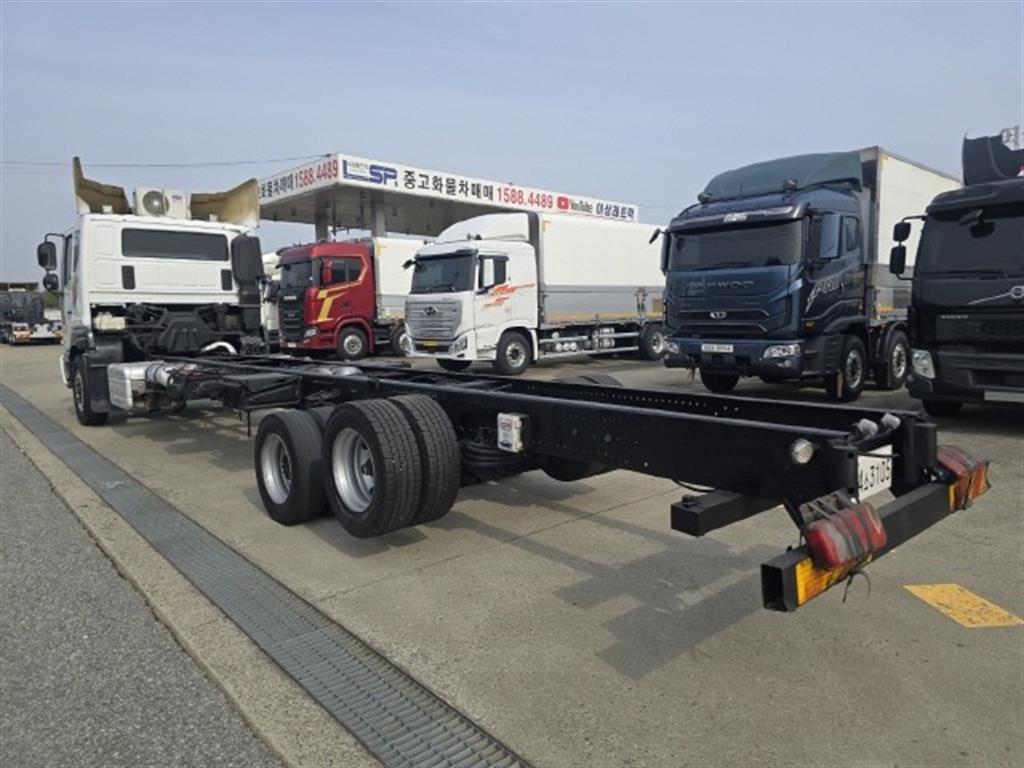 타타대우 없음(순정) 평판샤시 뒤3축 5