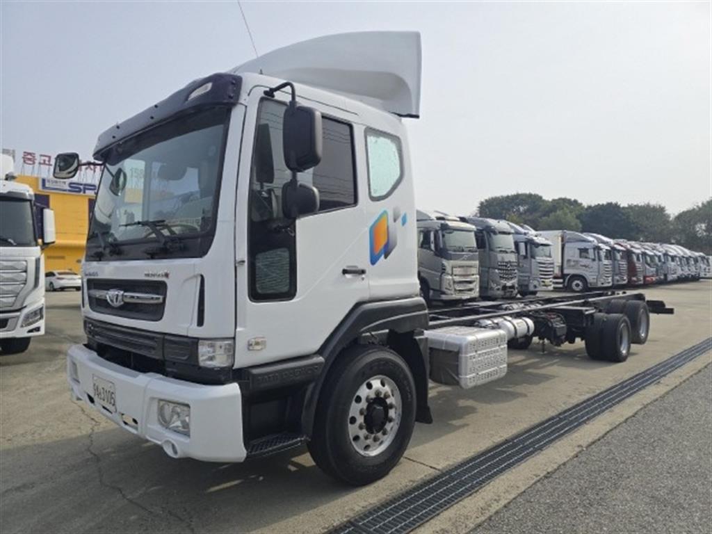 타타대우 없음(순정) 평판샤시 뒤3축