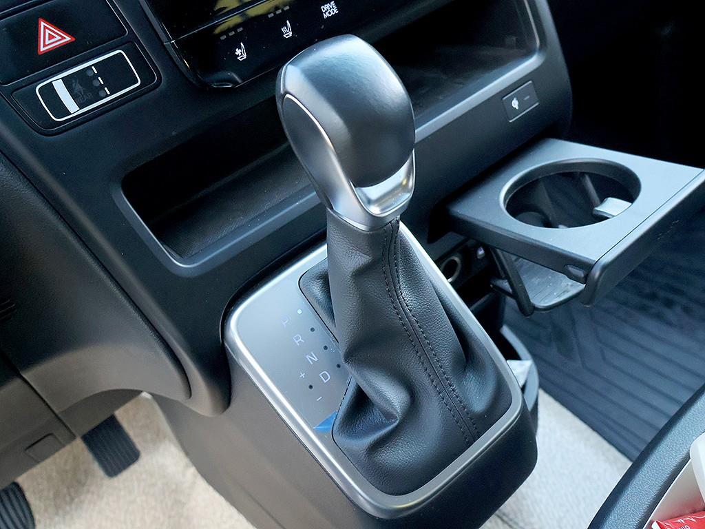 Hyundai Staria LPG Lounge Prestige 8