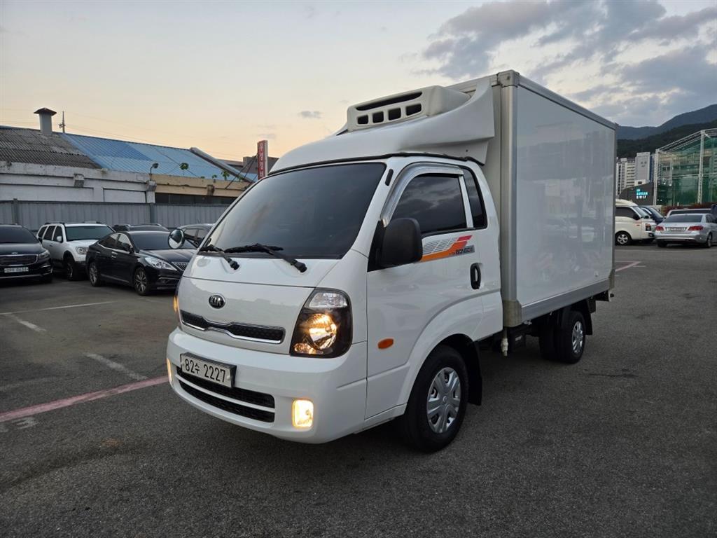 기아 봉고3 1톤 냉동탑