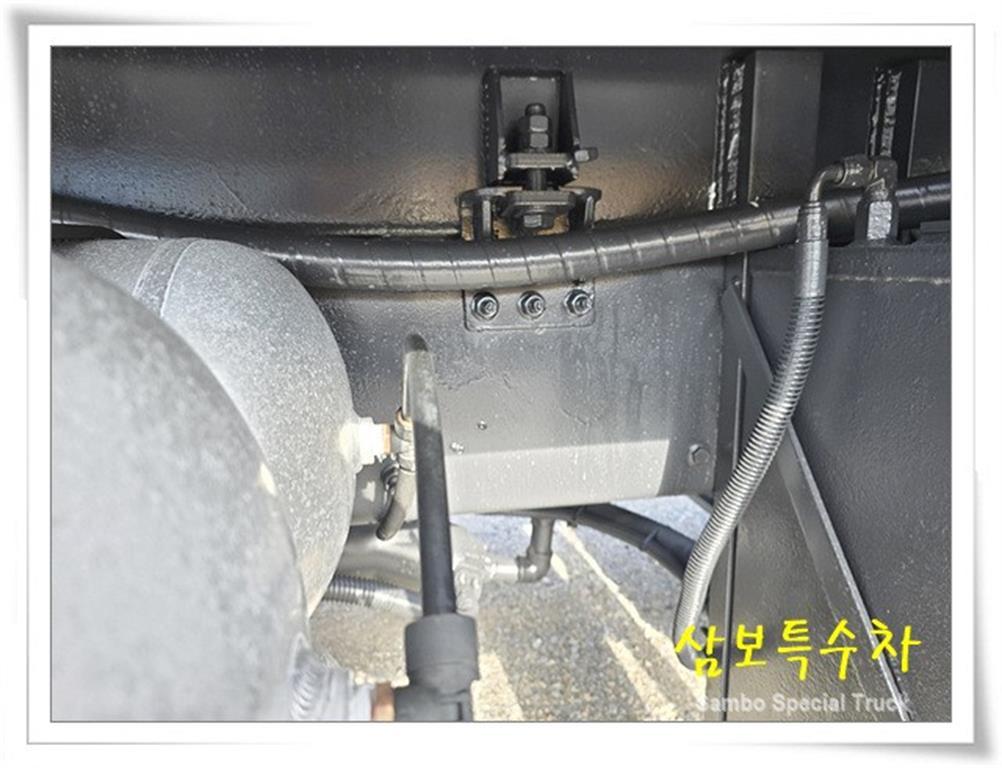 볼보 FM 암롤 24톤 오토 17