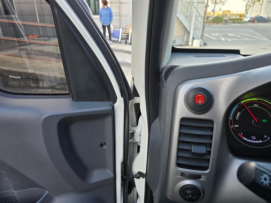 기아 봉고3 1톤 표준탑 전기 9