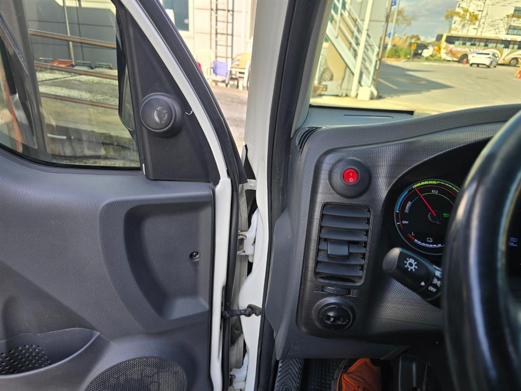 기아 봉고3 1톤 표준탑 전기 12