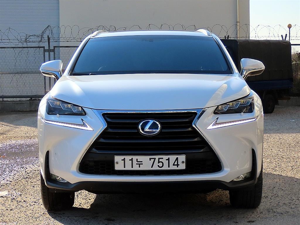NX 300h 이그제큐티브 2015년식