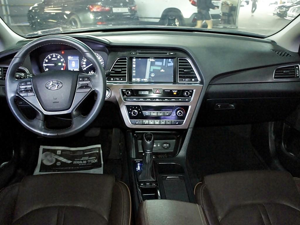 Hyundai Sonata 2.0 Care Plus 8