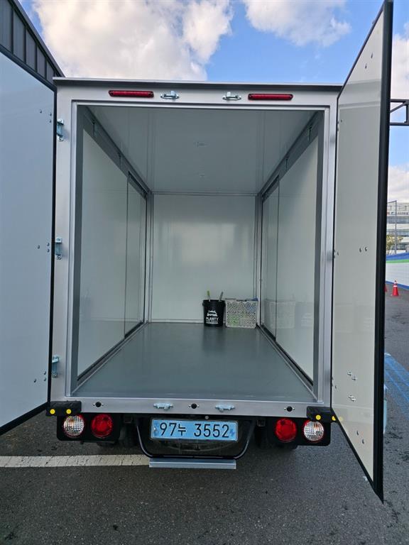 기아 봉고3 1톤 표준탑 전기 5