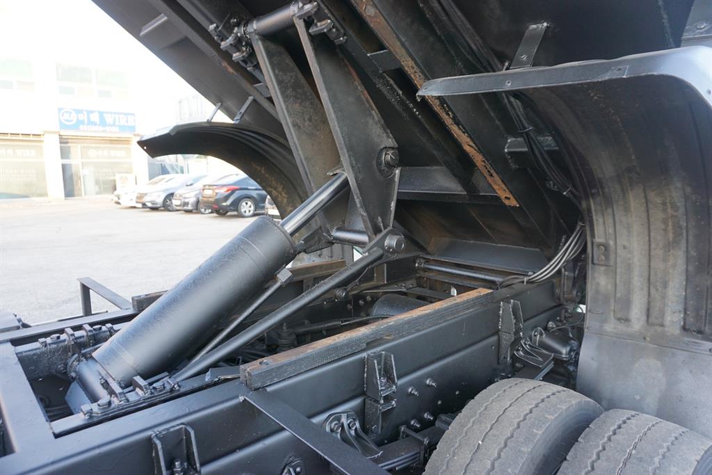 현대 압착진개 메가트럭 5.5톤 덤프식 배출 6