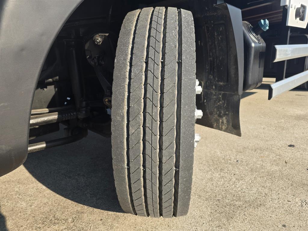 현대 메가트럭 280 단바리 카고 5.5톤 수동 16