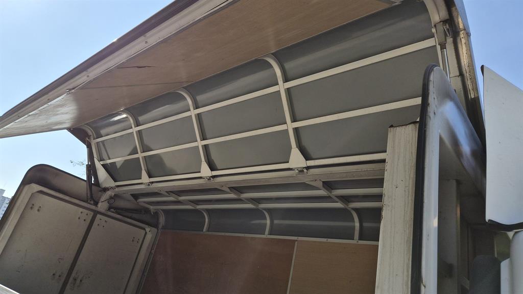 현대 마이티큐티 2톤 윙바디 일반캡 11