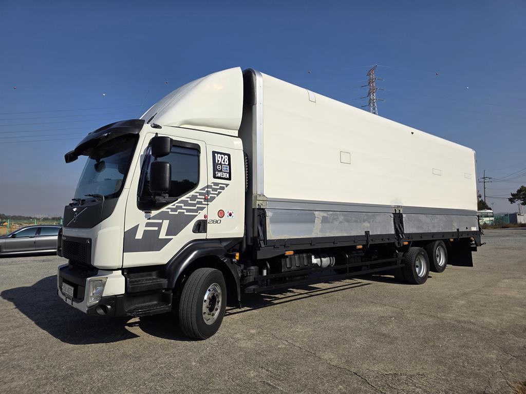 볼보 FL 윙바디 4.5톤 오토 2