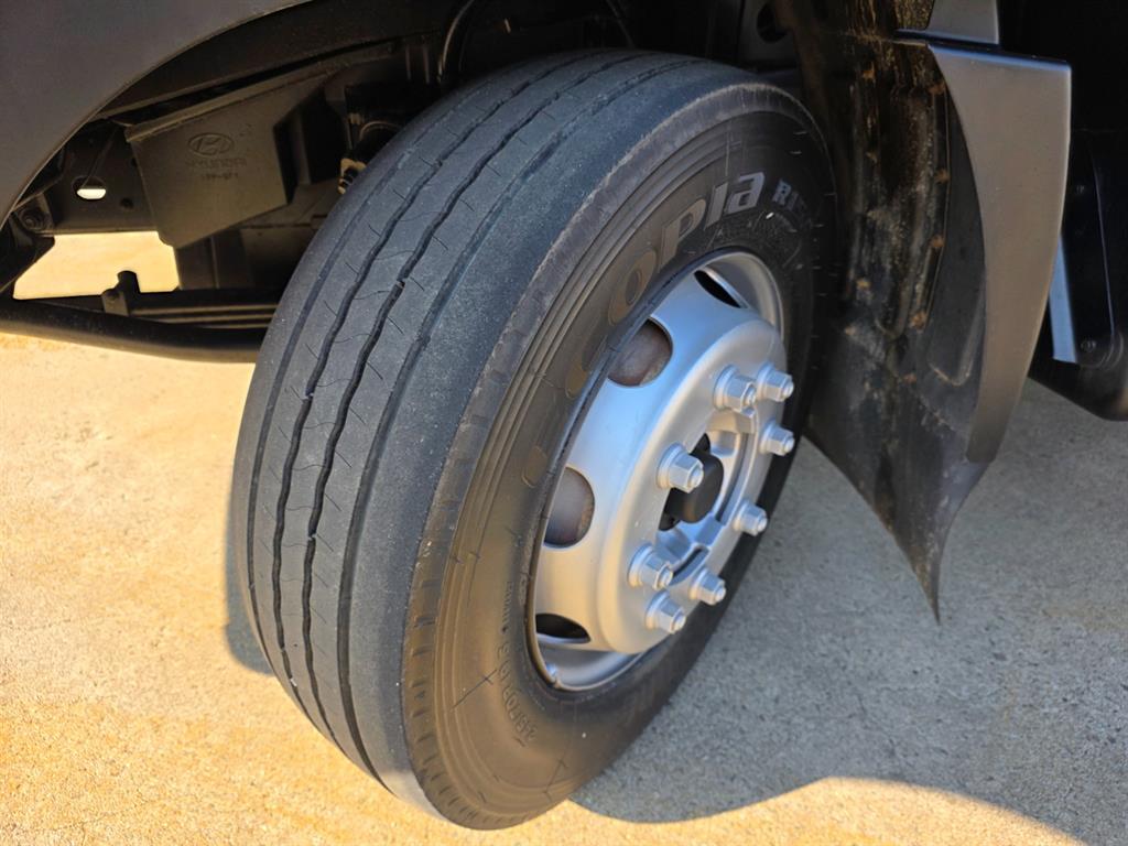 현대 메가트럭 단바리 카고 5톤 수동 18