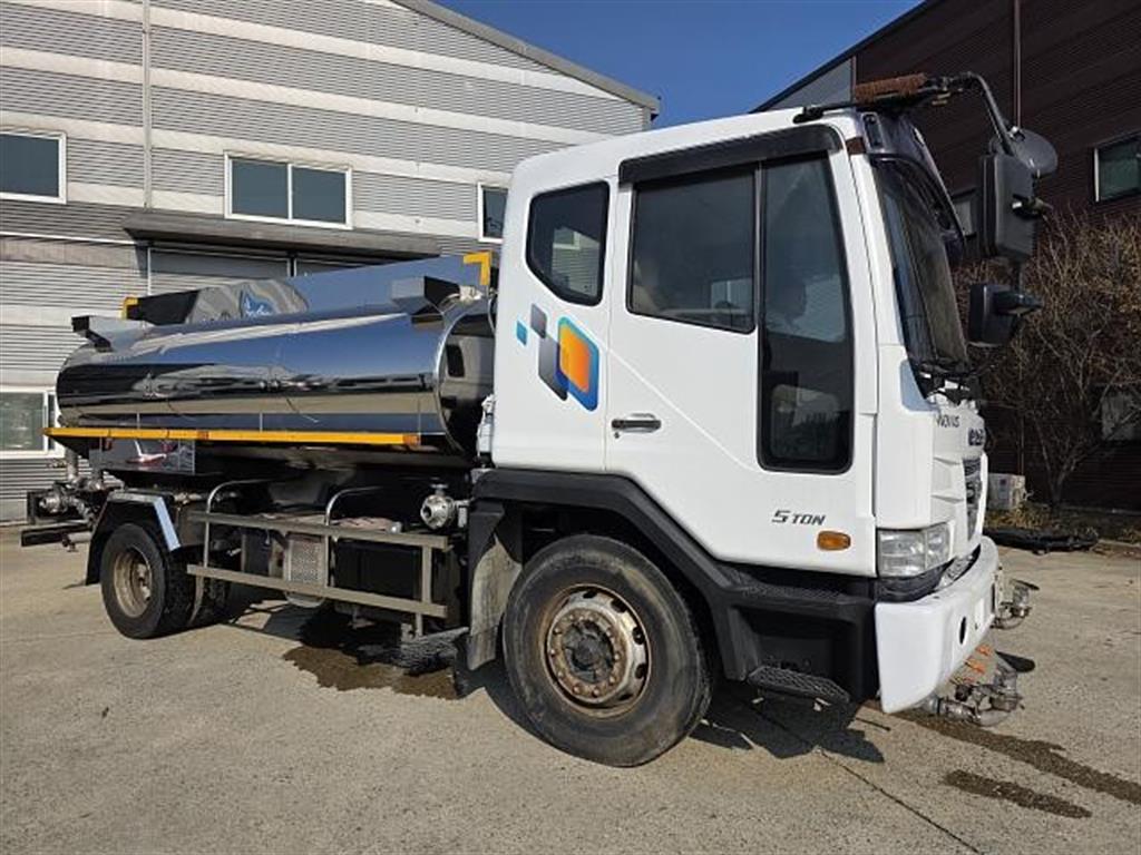 타타대우 살수차 노부스 수동 1