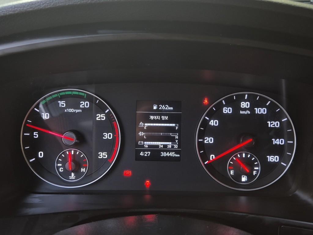 현대 올뉴마이티 2.5톤 카고 슈퍼캡 4