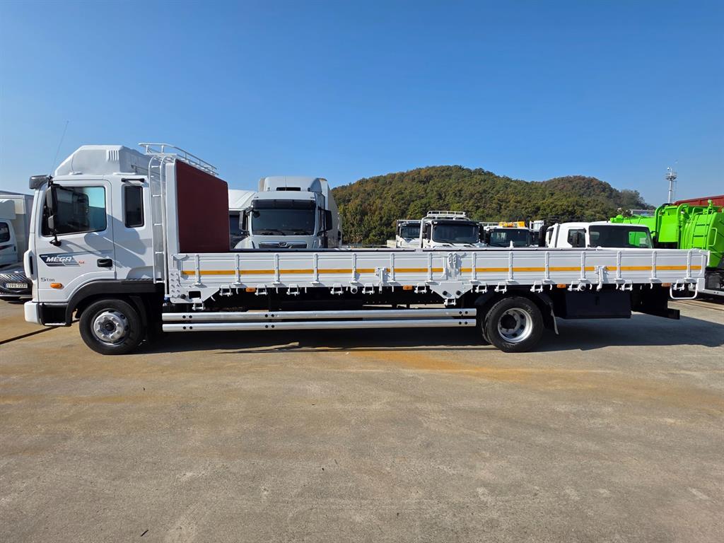 현대 메가트럭 단바리 카고 5톤 수동 4