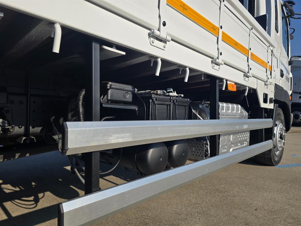 현대 메가트럭 280 단바리 카고 5.5톤 수동 9