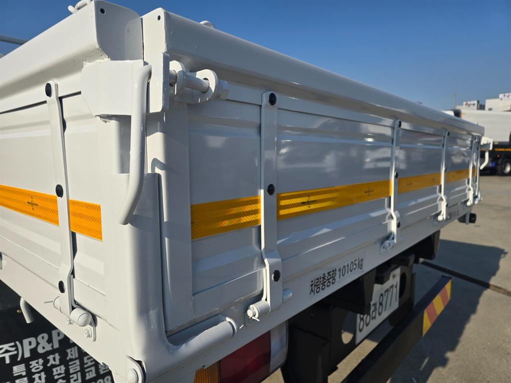 현대 메가트럭 280 단바리 카고 5.5톤 수동 10