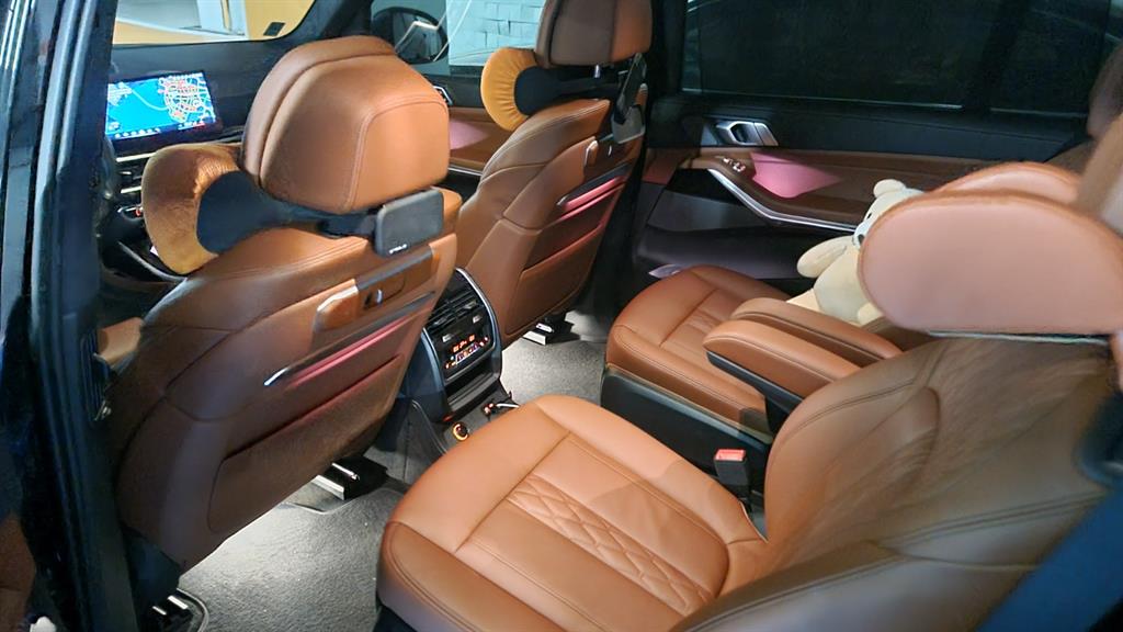 BMW X7 xDrive 40d Design Pure Excelence 8