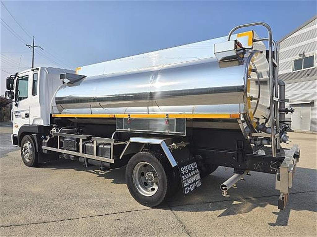 현대 살수차 메가트럭 수동 5