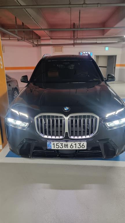 BMW X7 xDrive 40d Design Pure Excelence 2