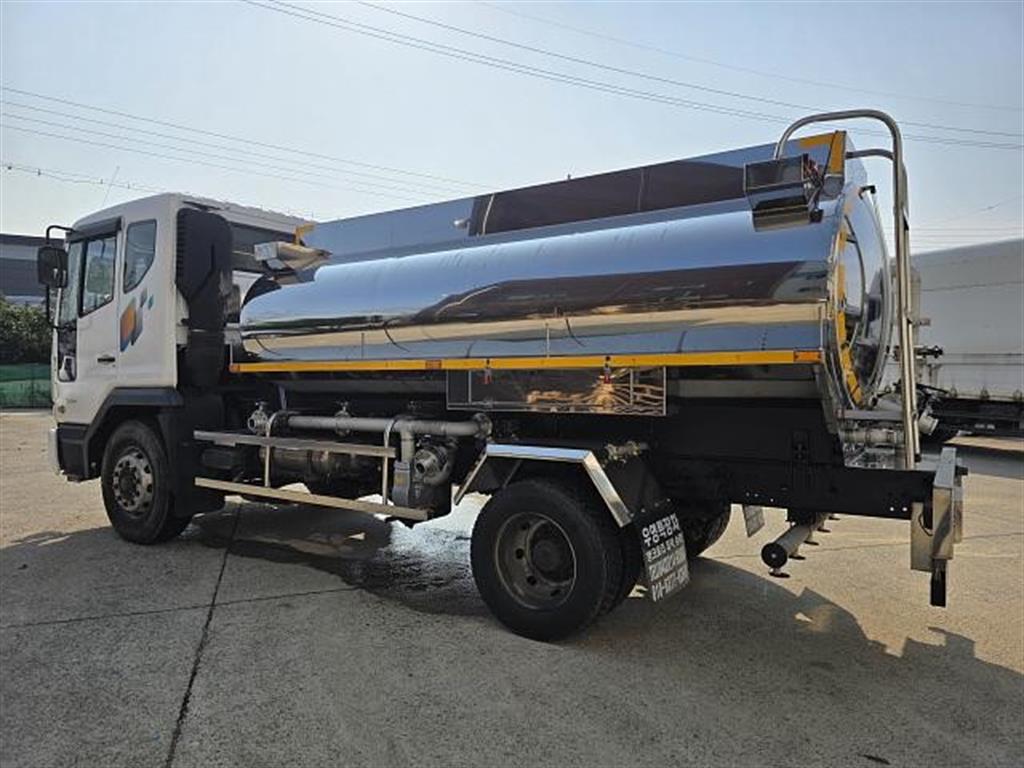 타타대우 살수차 노부스 수동 4