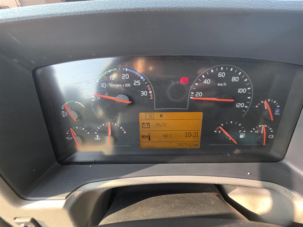 볼보 FL 윙바디 4.5톤 오토 13