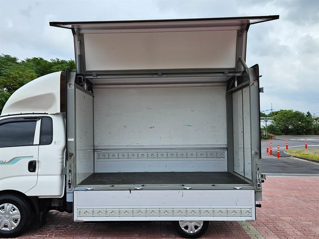 기아 봉고3 1톤 윙바디 전기 4