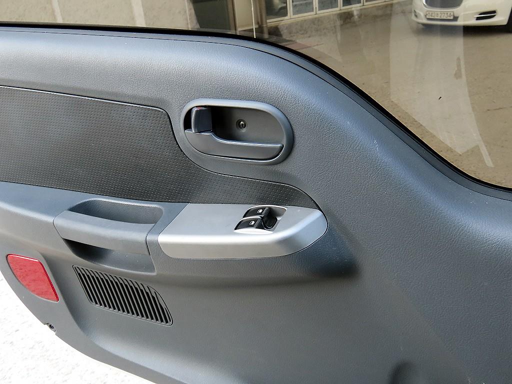 기아 봉고3 1톤 윙바디 LPG 11