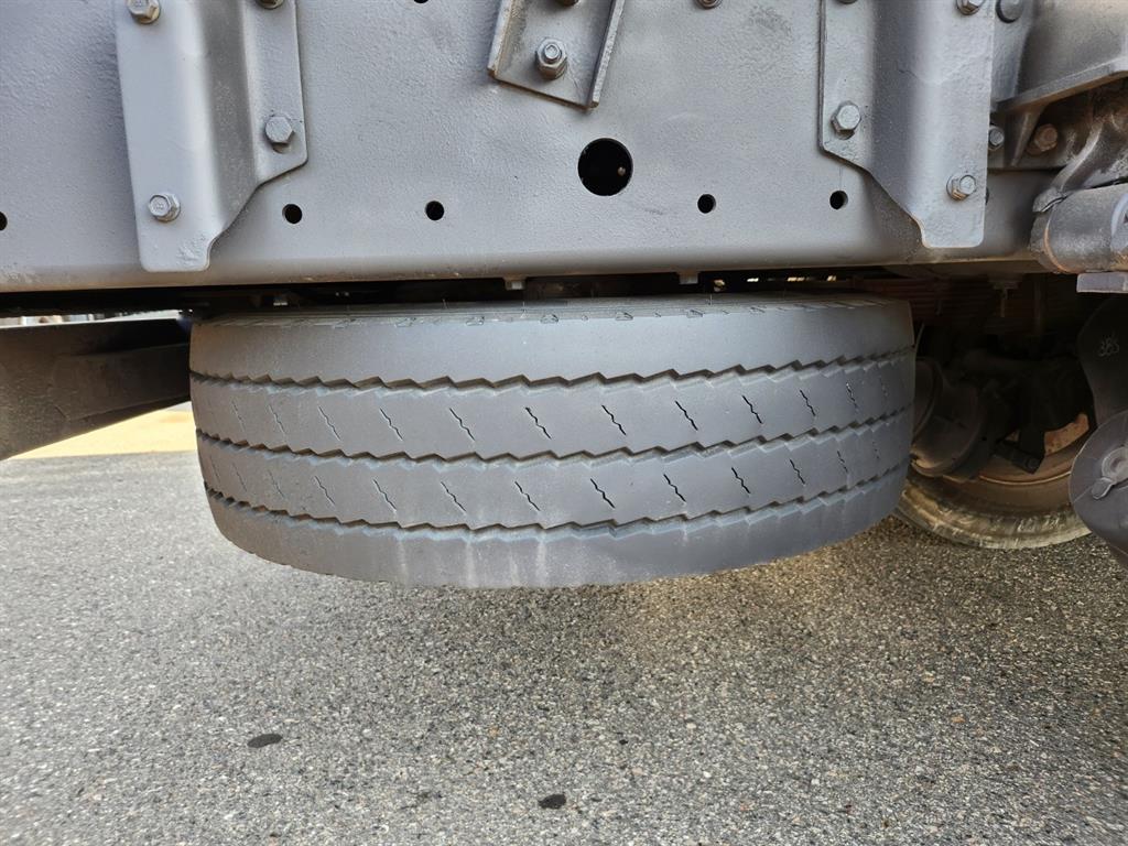 현대 탱크로리 메가트럭 수동 8