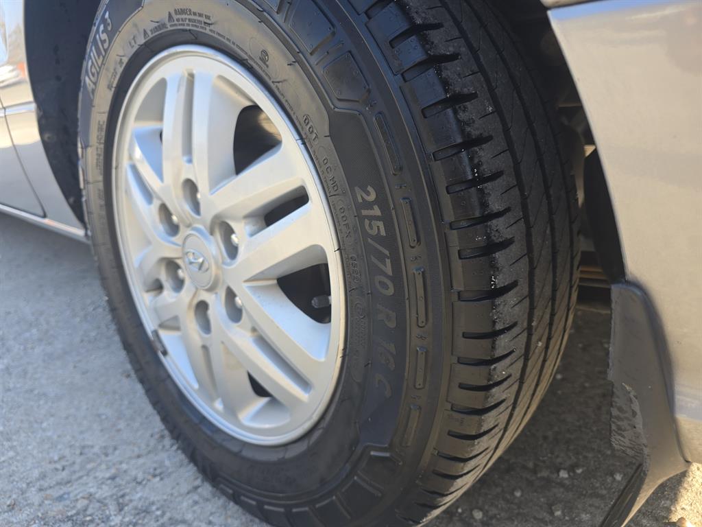 Hyundai Starex Smart 6