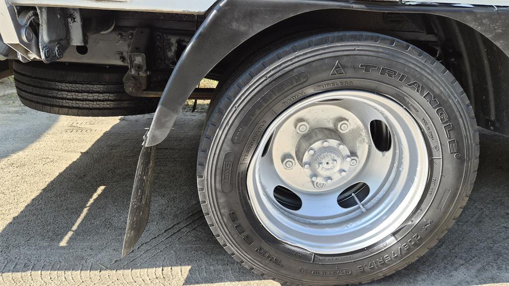 현대 마이티큐티 2톤 윙바디 일반캡 7