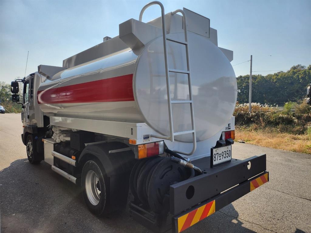 현대 탱크로리 메가트럭 수동 3