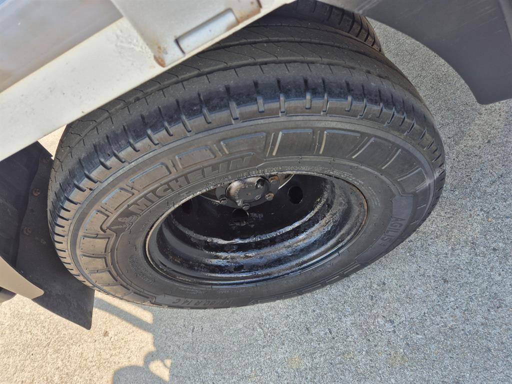 기아 동해기계항공 봉고3 1.2톤 8