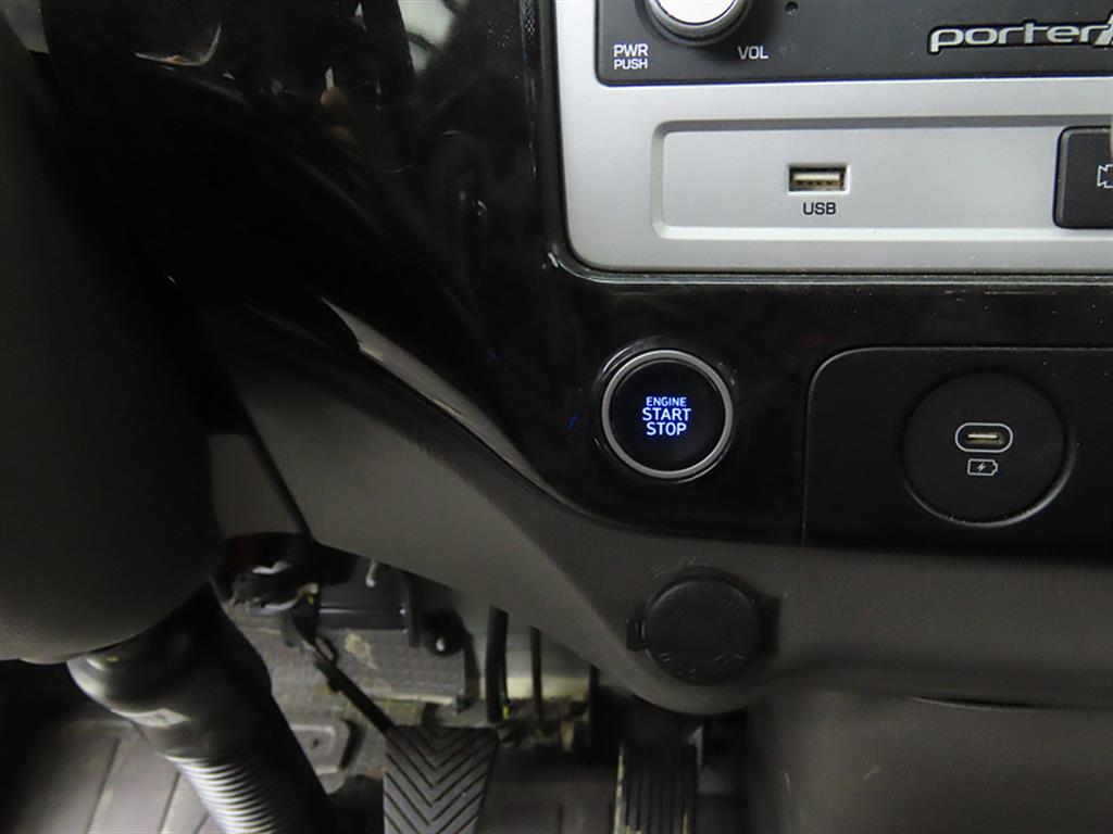 현대 포터2 1톤 카고 LPG 9