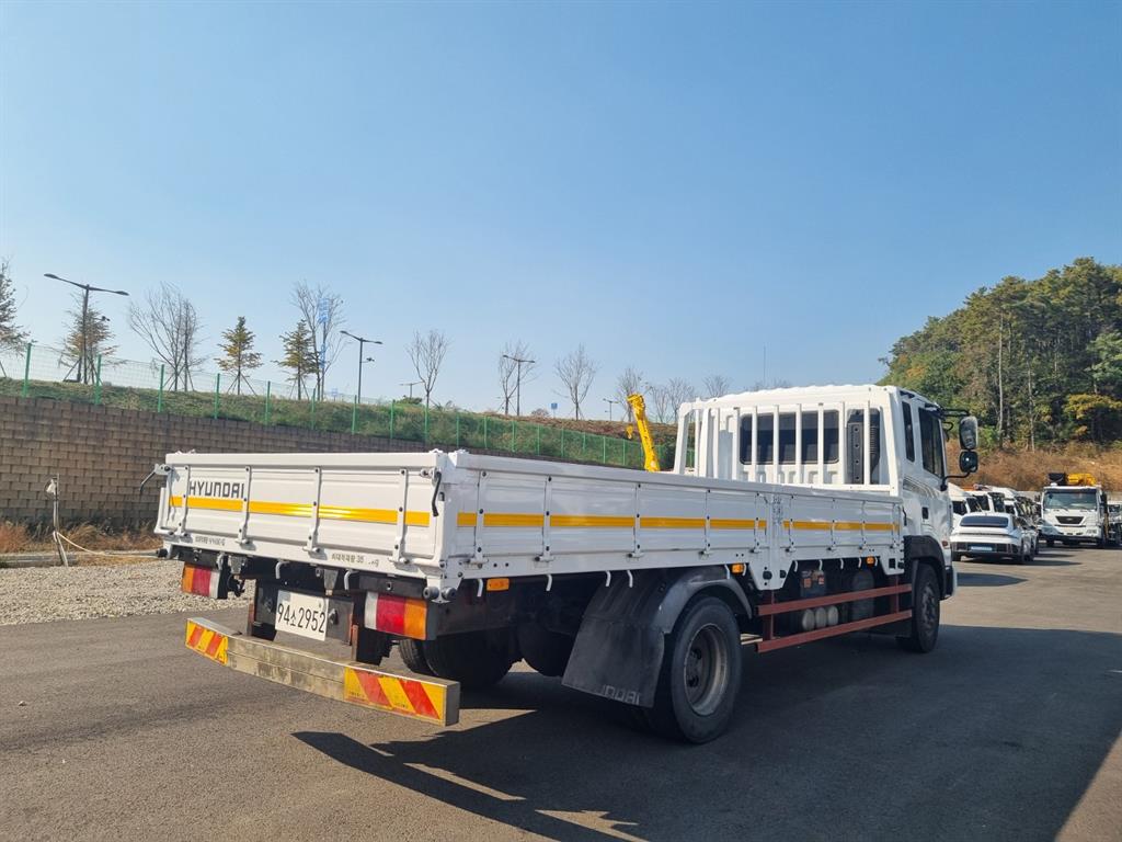 현대 메가트럭 단바리 카고 5톤 수동 4