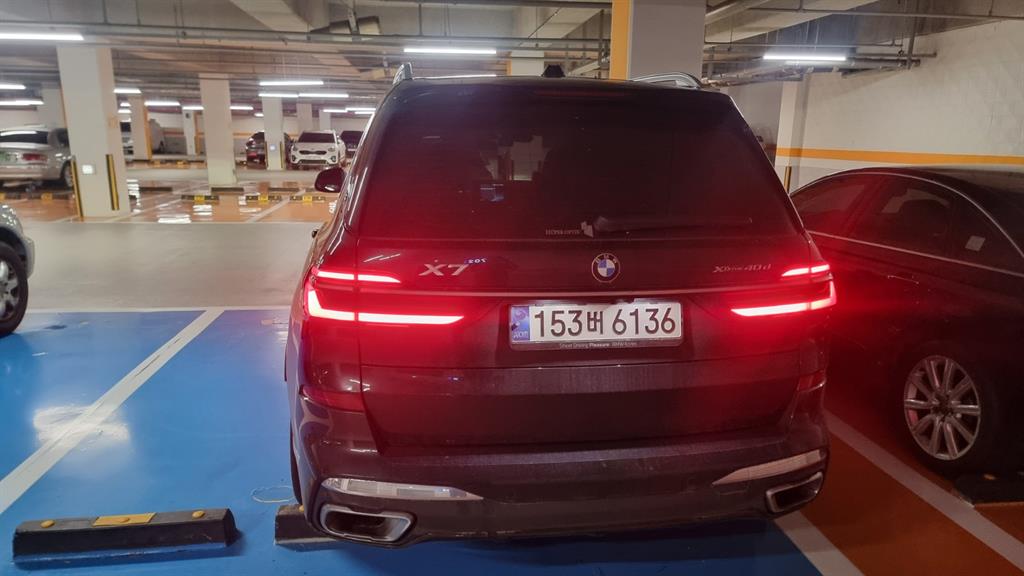 BMW X7 xDrive 40d Design Pure Excelence 4