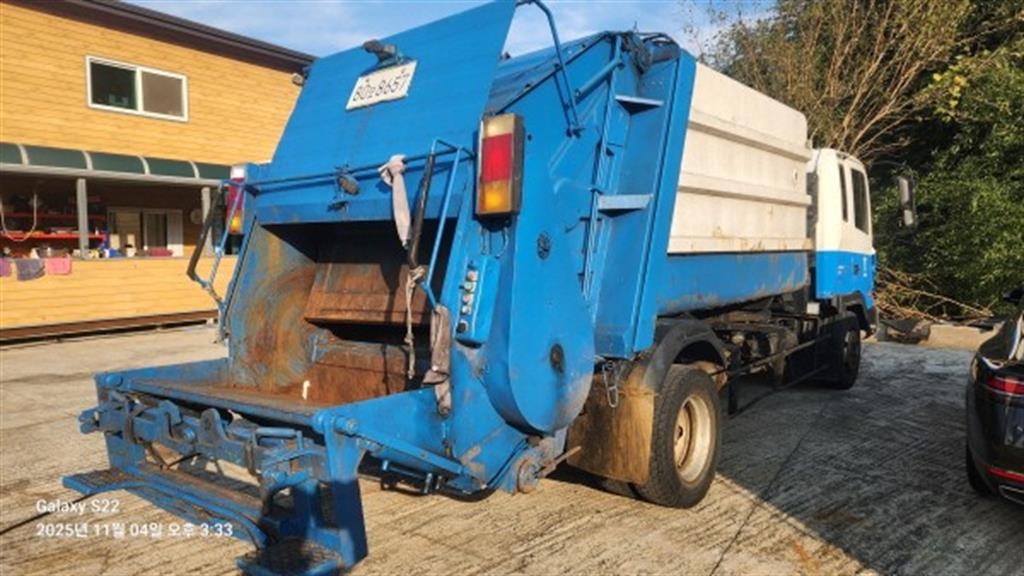 현대 압착진개 슈퍼트럭 5톤 2
