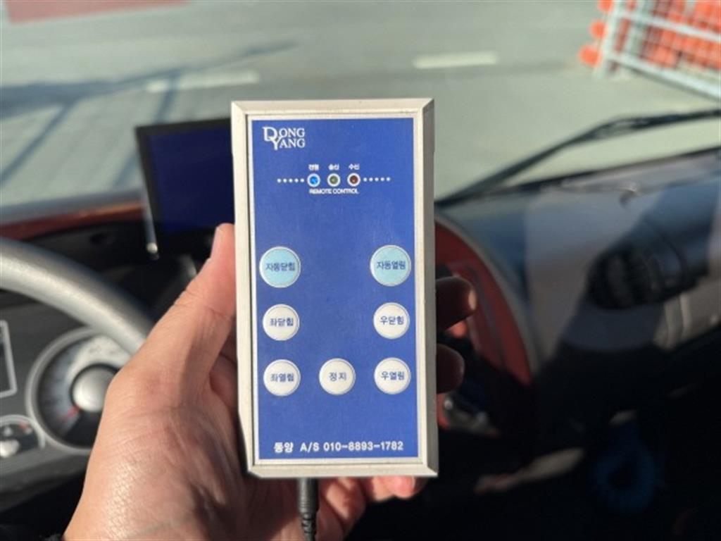 현대 메가트럭 집게차 5톤 수동 한성특장 11