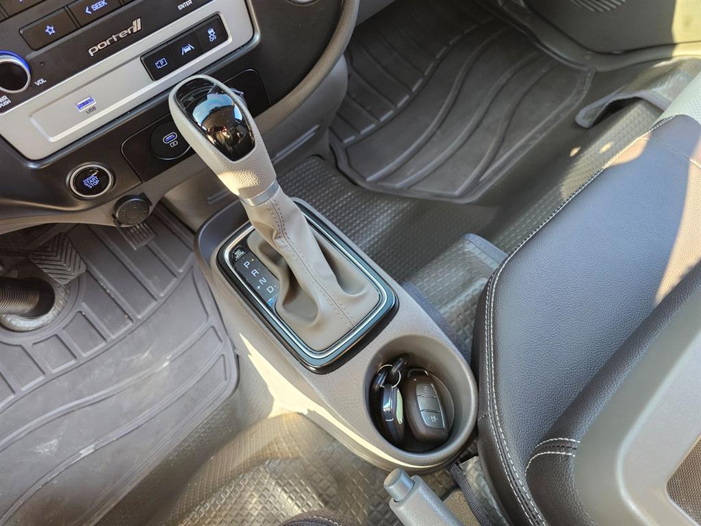 현대 포터2 1톤 표준탑 LPG 11