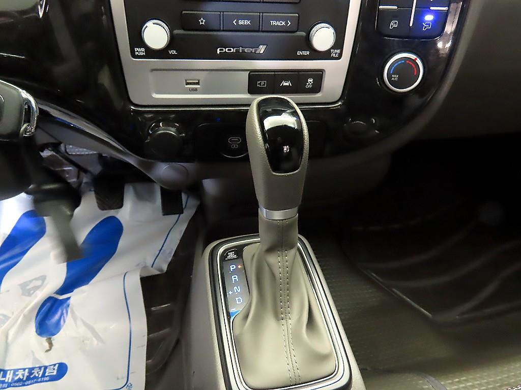 현대 포터2 1톤 카고 LPG 11
