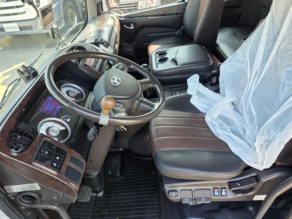 현대 카고크레인 광림 메가트럭 5톤 17