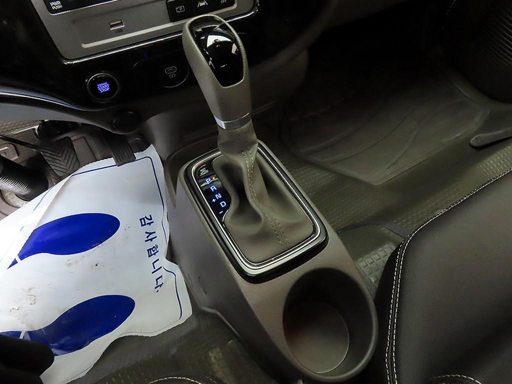 현대 포터2 1톤 카고 LPG 9