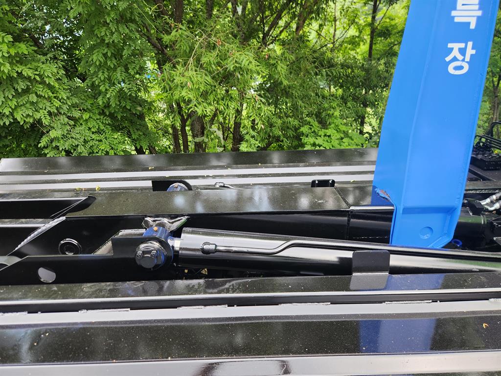 암롤 5.5톤 수동 단바리 4